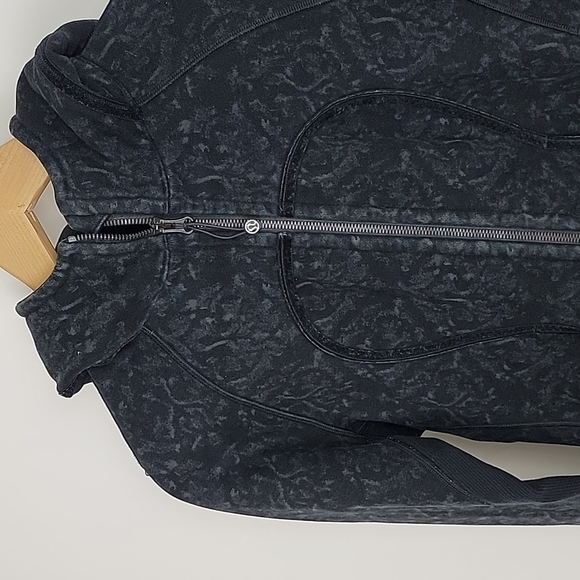 Lululemon Scuba Hiver 2013 limited edition size 6 - Picture 3 of 11